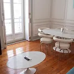 Lägenhet Beautiful And Stylish 5br In The Heart Of Chiado *