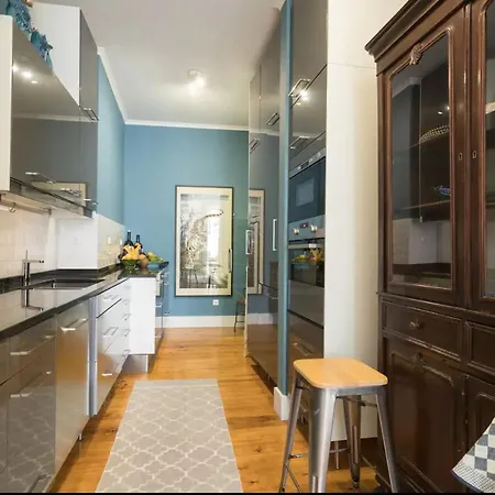 Διαμέρισμα Beautiful And Stylish 5br In The Heart Of Chiado