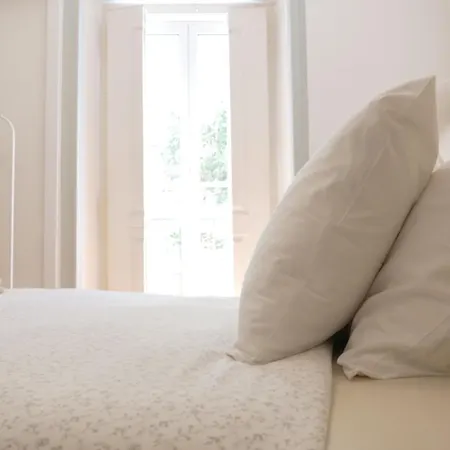 Beautiful And Stylish 5br In The Heart Of Chiado Διαμέρισμα