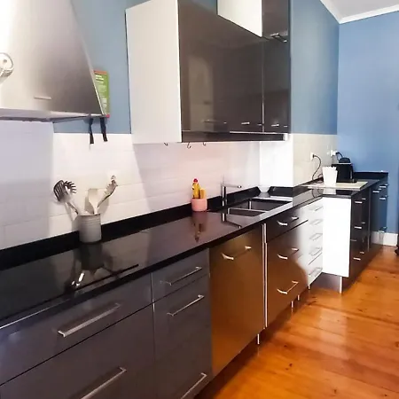 Beautiful And Stylish 5br In The Heart Of Chiado *