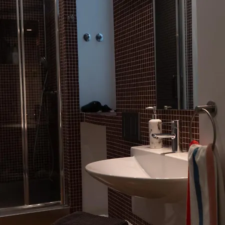 Bairro Alto 4 Bedrooms 3 Baths Sleeps 8 Lissabon