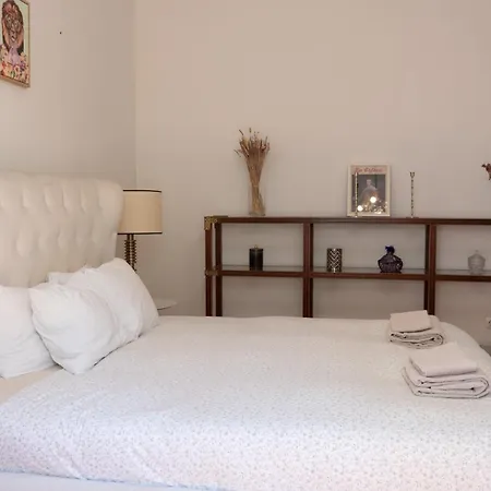 Apartment Bairro Alto 4 Bedrooms 3 Baths Sleeps 8