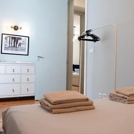 Apartment Bairro Alto 4 Bedrooms 3 Baths Sleeps 8