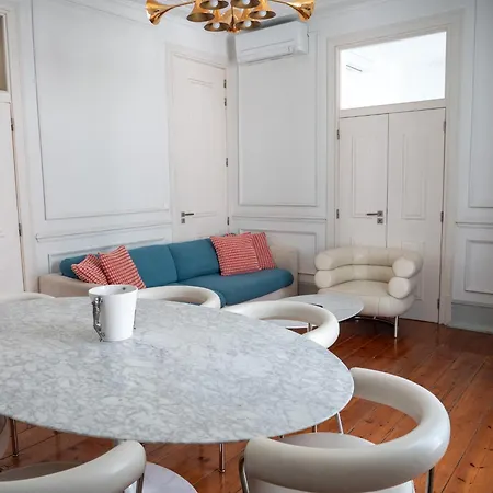 Bairro Alto 4 Bedrooms 3 Baths Sleeps 8