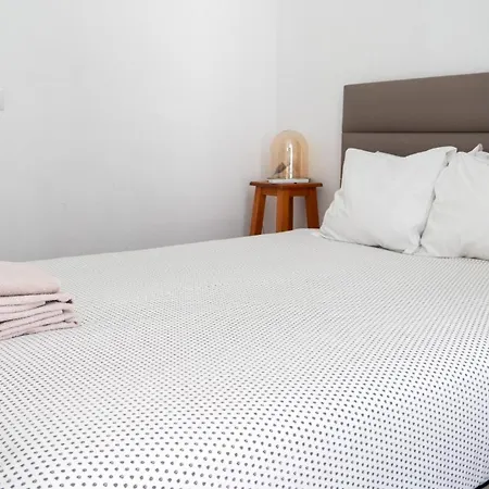 Apartment Bairro Alto 4 Bedrooms 3 Baths Sleeps 8 Lissabon