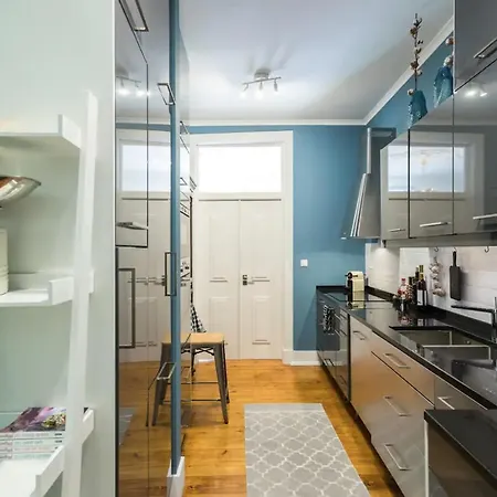 Beautiful And Stylish 5br In The Heart Of Chiado Apartamento Lisboa