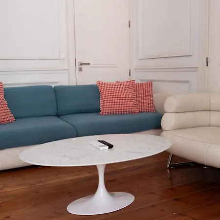 Beautiful And Stylish 5br In The Heart Of Chiado Apartamento Lisboa