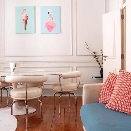 Beautiful And Stylish 5br In The Heart Of Chiado Лісабон