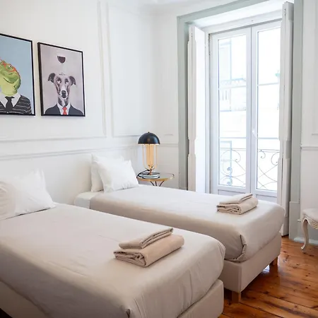 Апартаменти Beautiful And Stylish 5br In The Heart Of Chiado